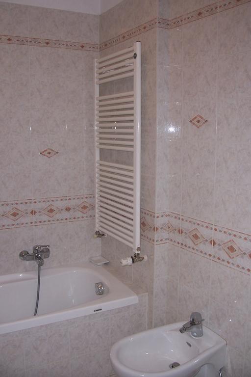 Fabbricato Indipendente Centro Appartement Lozzo Cadore Kamer foto