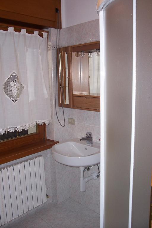 Fabbricato Indipendente Centro Appartement Lozzo Cadore Kamer foto