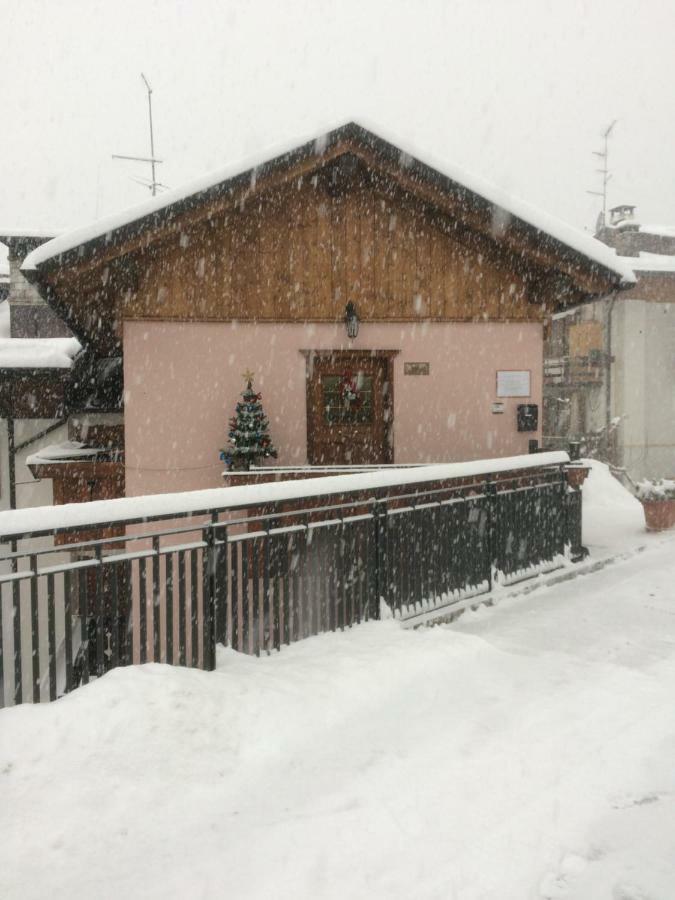 Fabbricato Indipendente Centro Appartement Lozzo Cadore Buitenkant foto